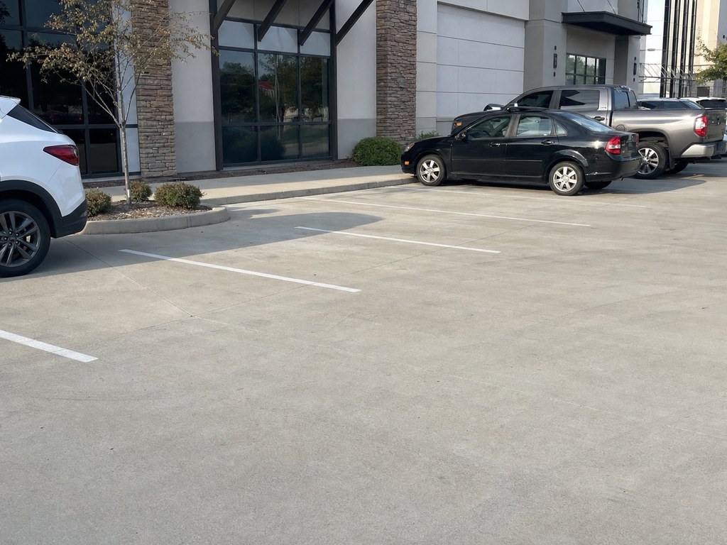 Commercial concrete parking lot in Stockton